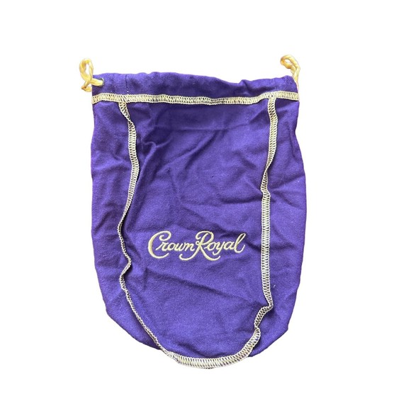 Crown Royal Whiskey Purple Gold Bags Lot Of 37 Bags 750ml Size & 6 Bags 1.75L - Picture 3 of 3